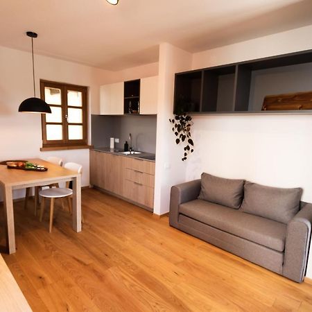 Vinoteka Brda Apartment Smartno Bagian luar foto
